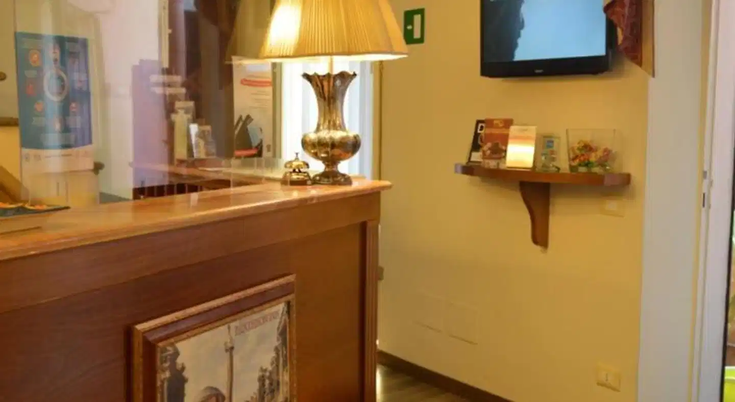 Pantheon Inn Lobby