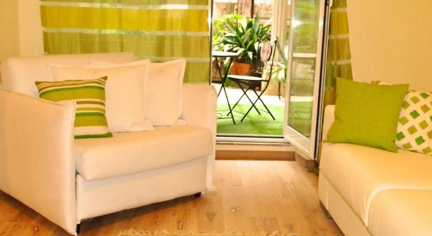 Demi's home HEALTH_BEAUTY