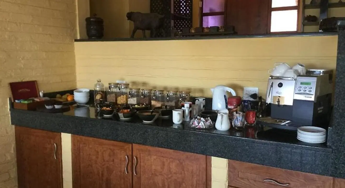 White House Lodge Bar