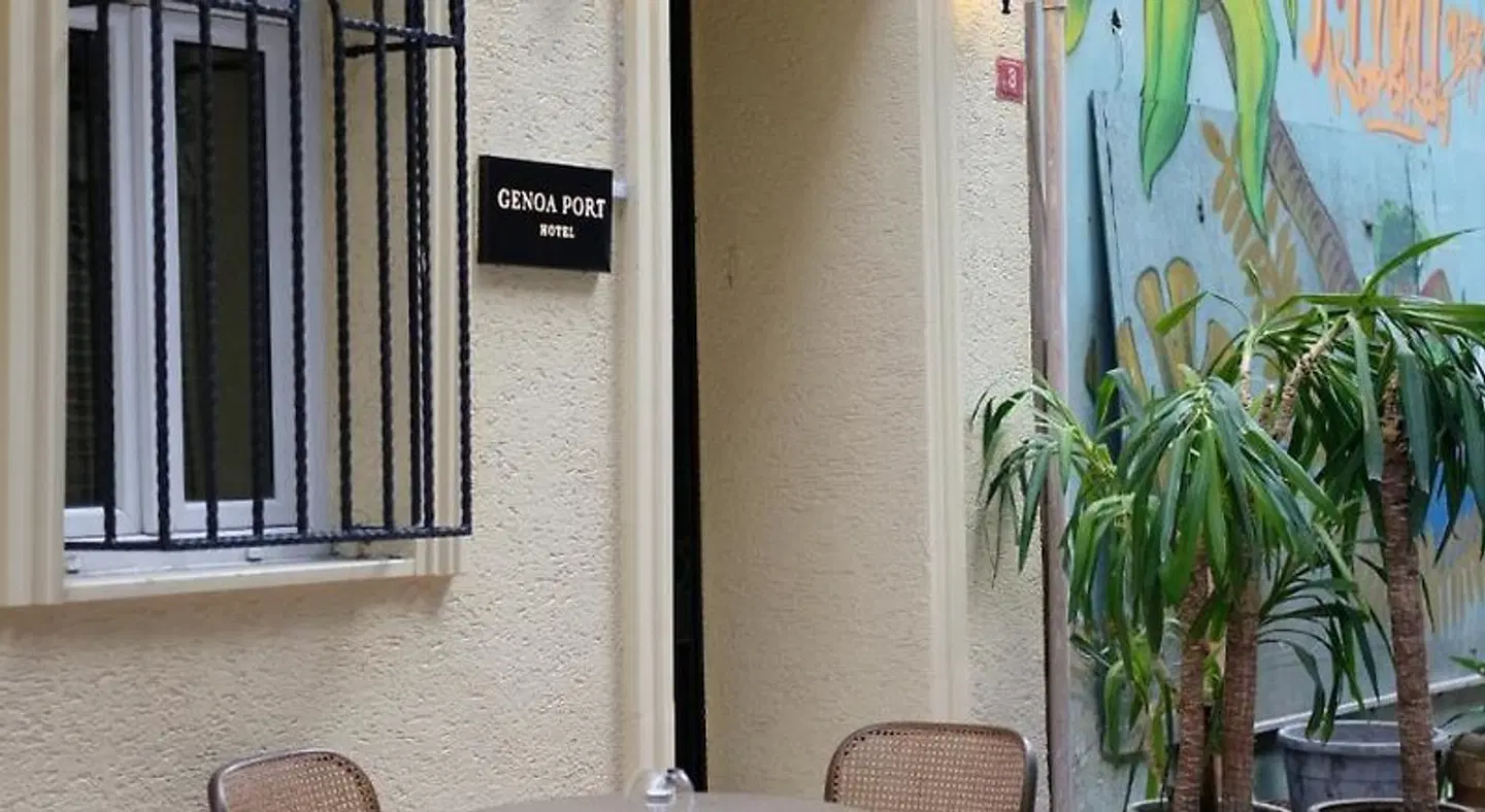 Genoa Port Hotel Badezimmer