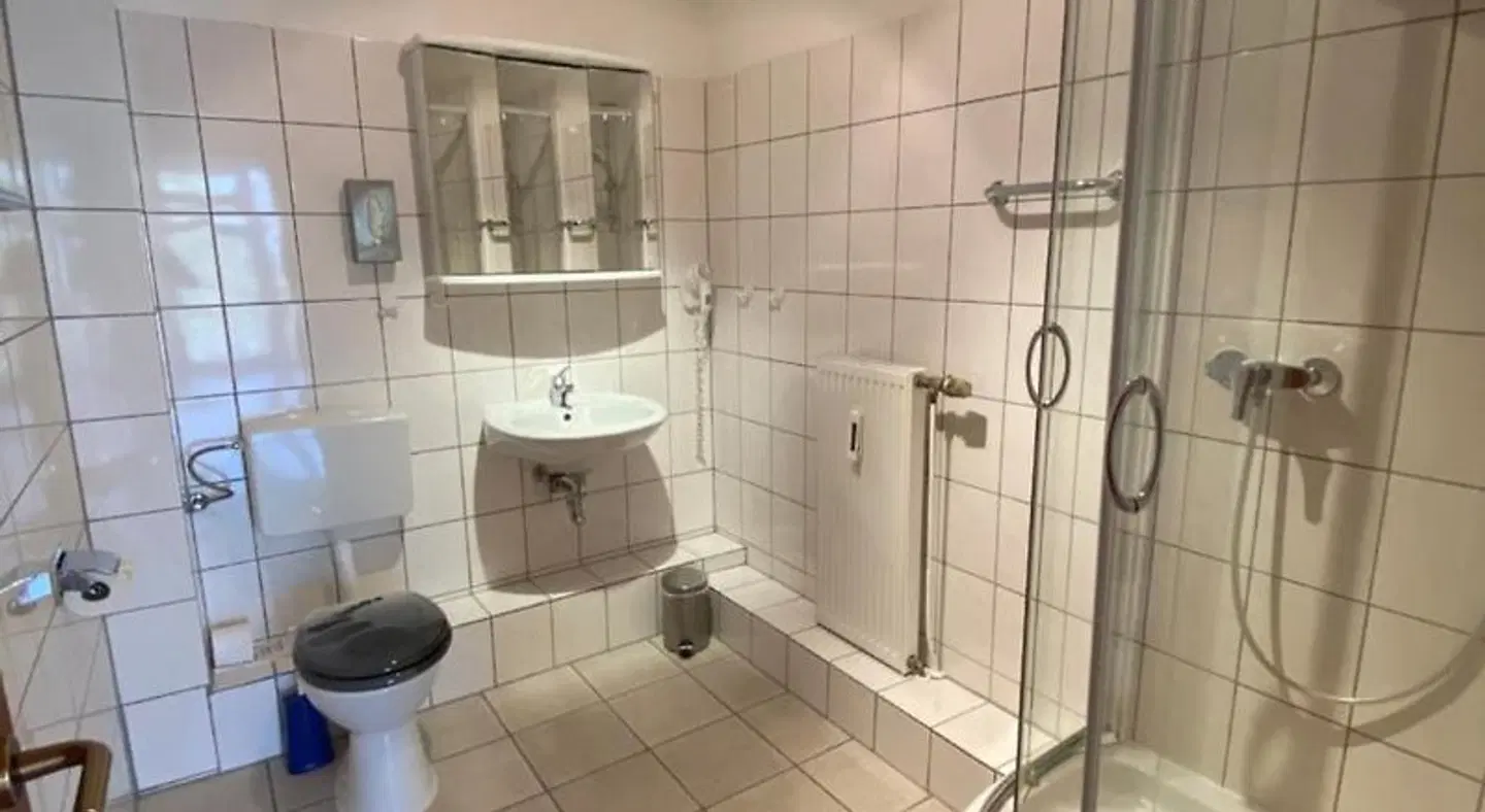 Hotel Heidekönig Badezimmer