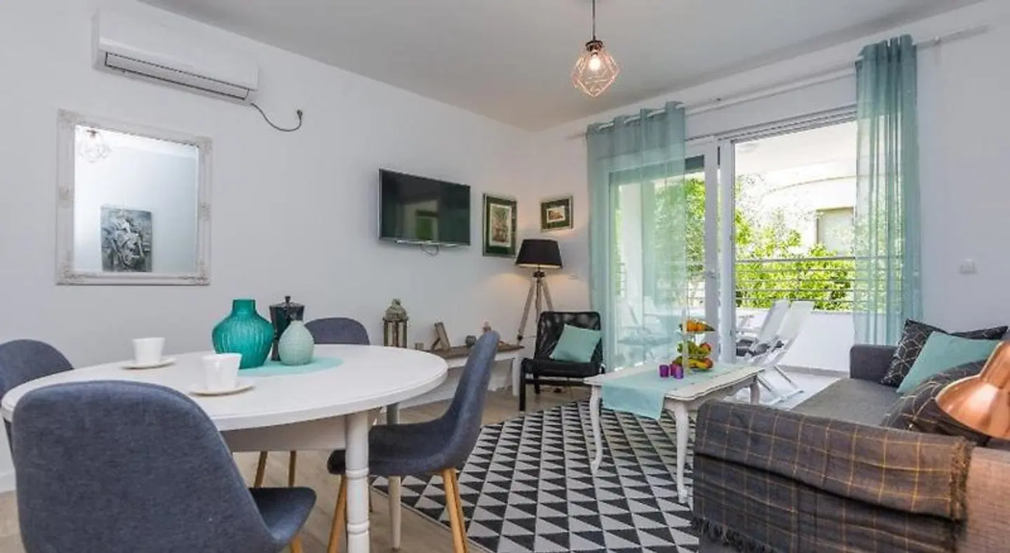 Apartments Marta ROOM_EXAMPLE