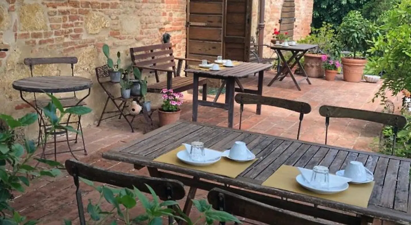 Al Giardino Degli Etruschi Terrasse