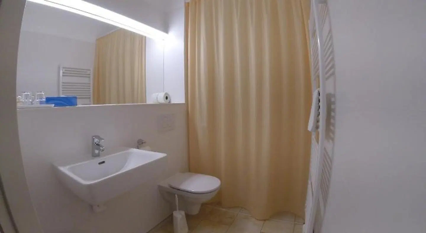 Hotel Aton Badezimmer