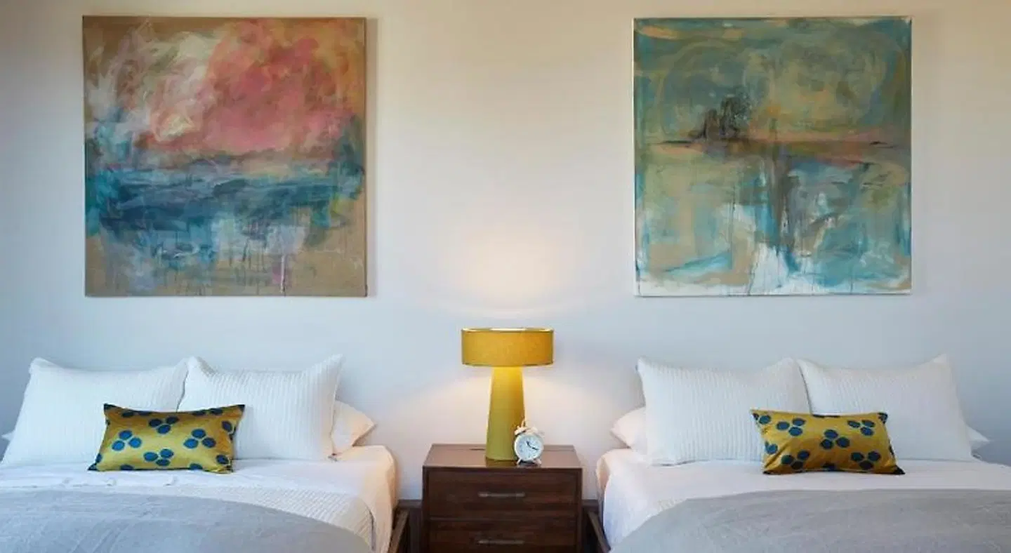 Kinn Guesthouse MKE ROOM_EXAMPLE