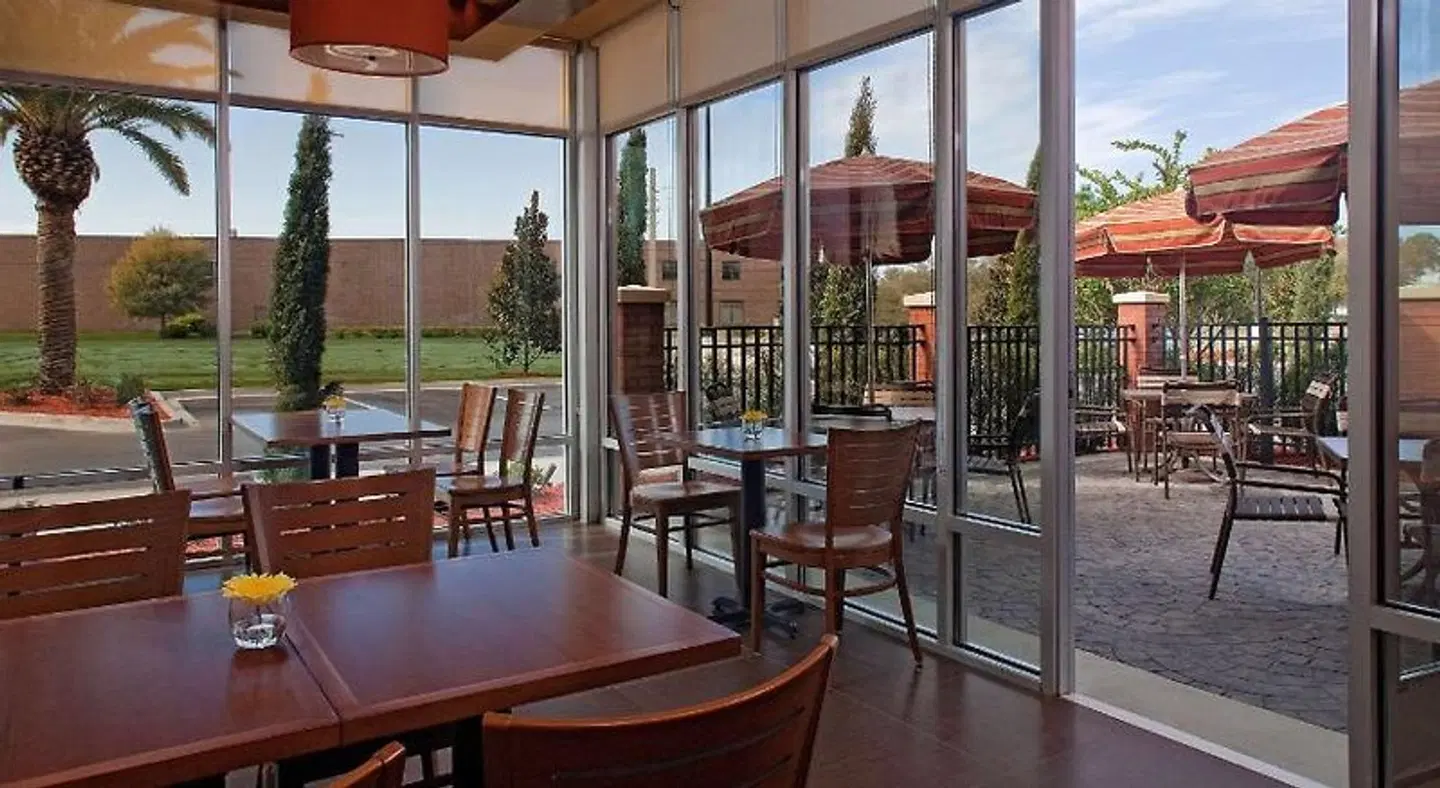 Hyatt Place North Charleston Terrasse