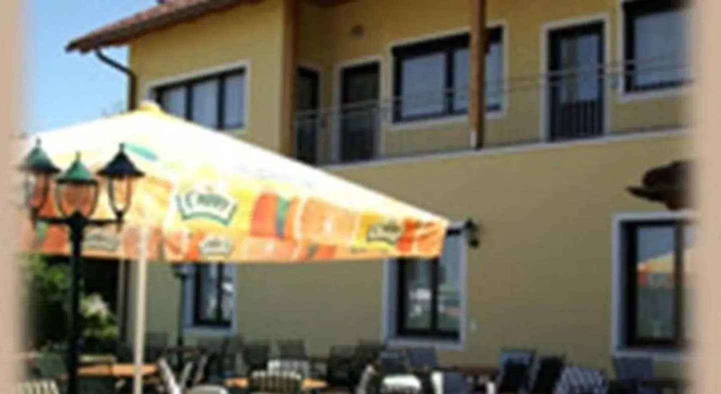 Gasthaus-Pension zum Löwen EXTERIOR