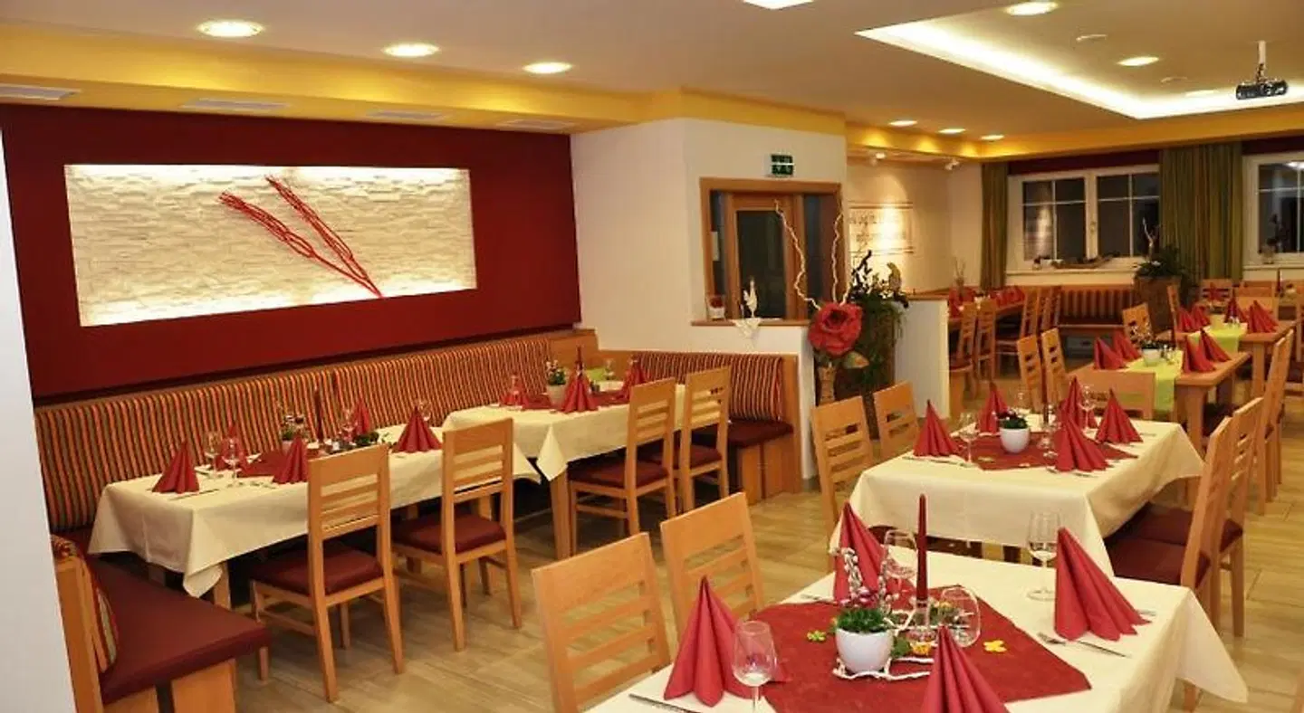 Kirchenwirt Mayr Restaurant