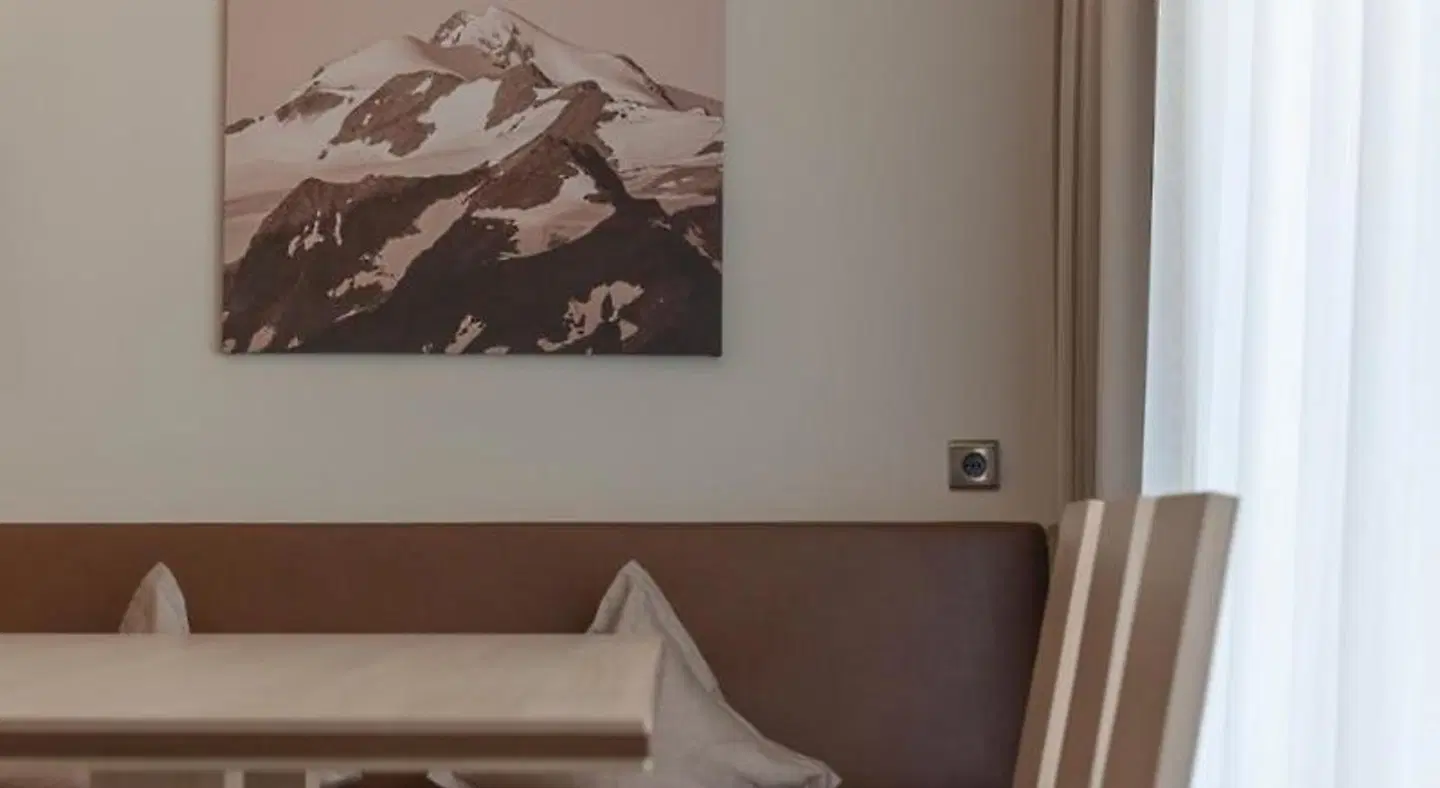 Regina's Wellapart ROOM_EXAMPLE