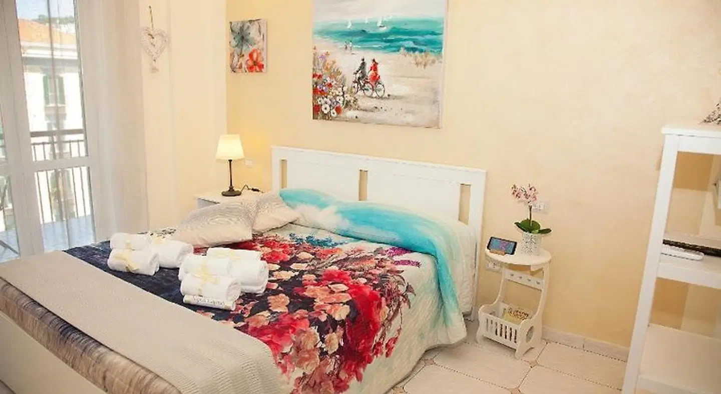 B&B Napoli Capitale ROOM_EXAMPLE