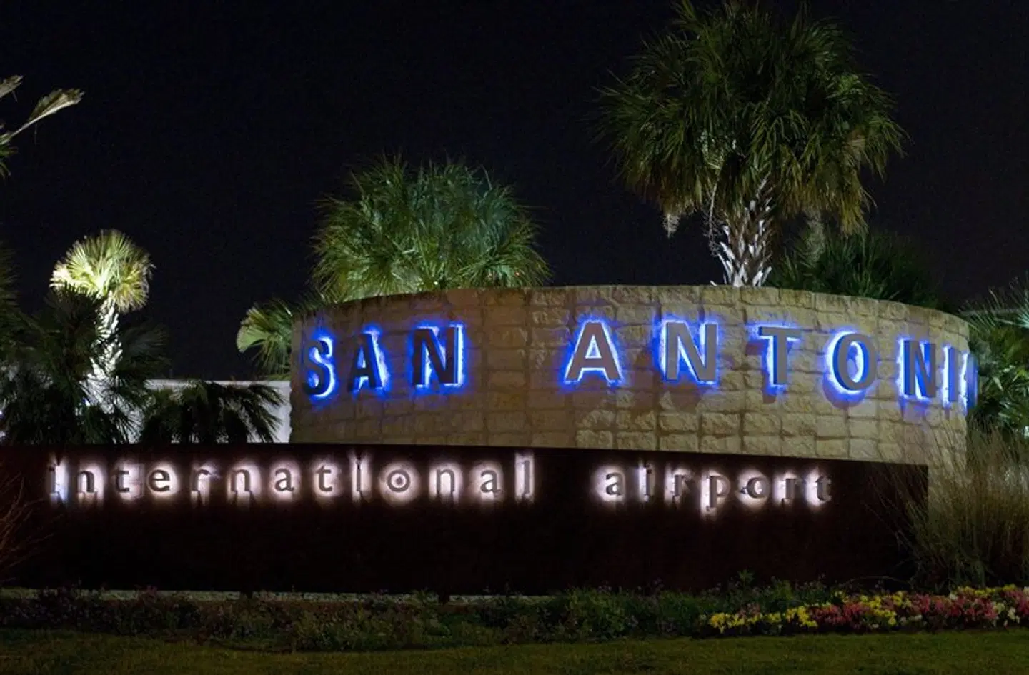 Crowne Plaza San Antonio Airport by IHG EXTERIOR