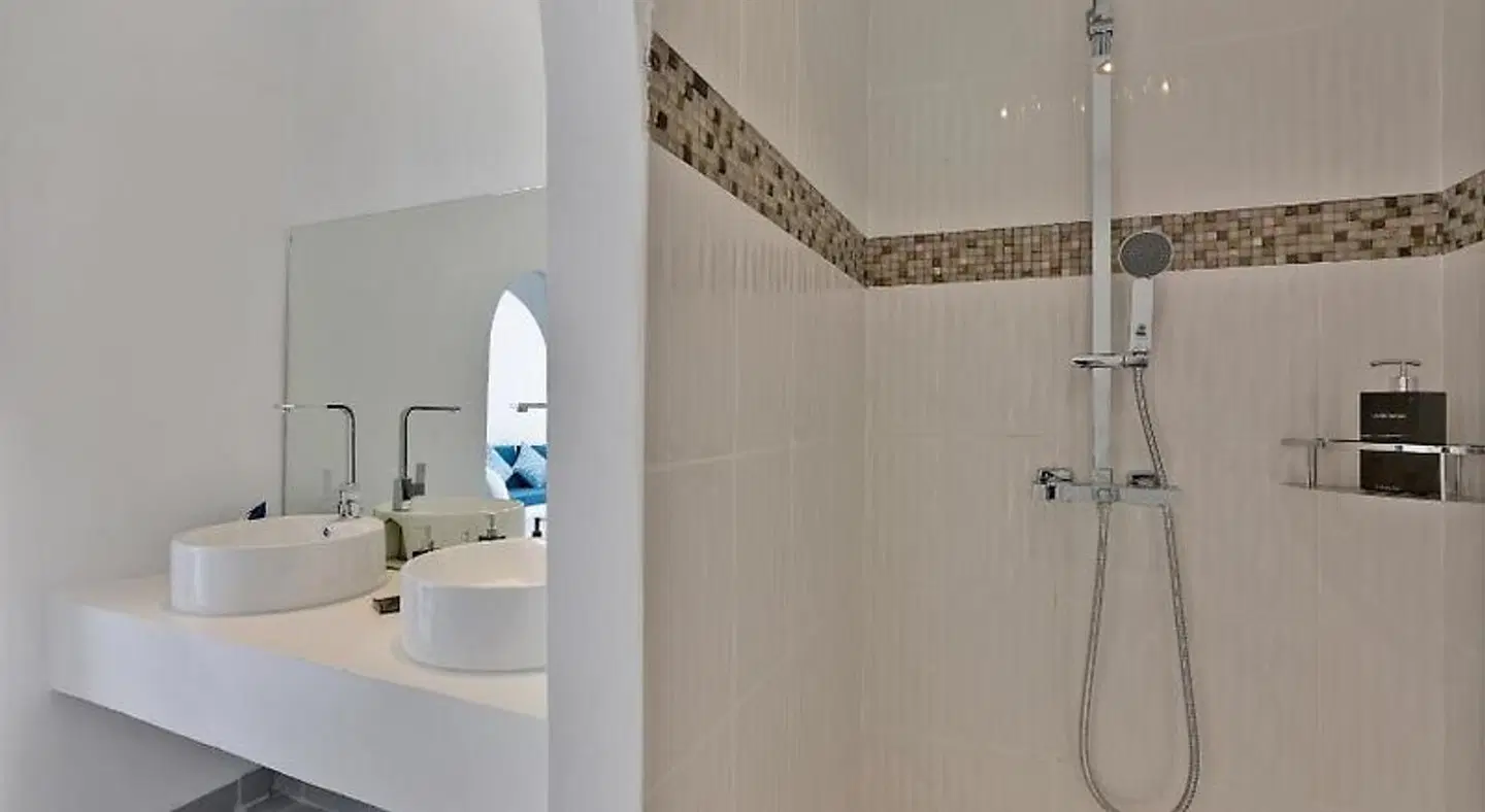 La Perle Luxury Boutique Hotel Badezimmer