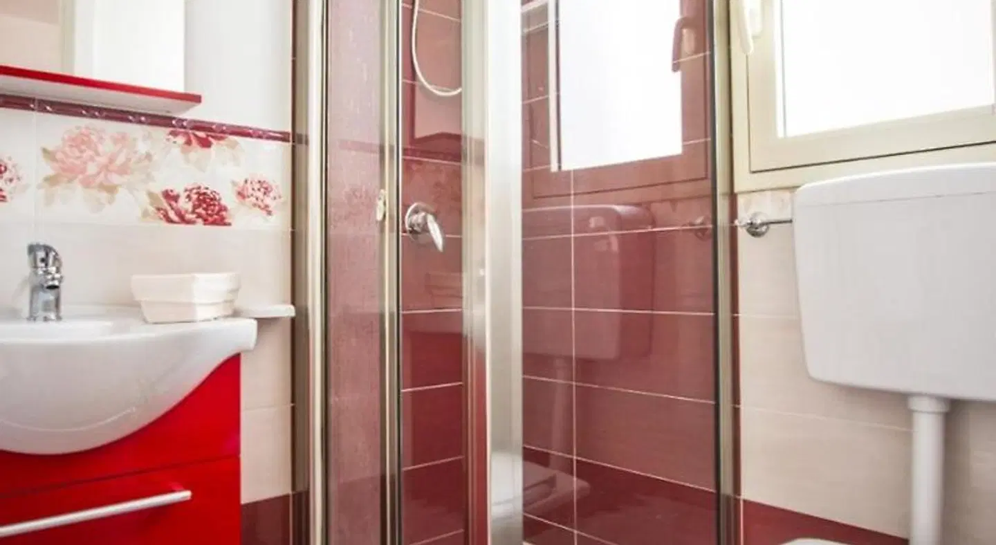 Venustas Badezimmer