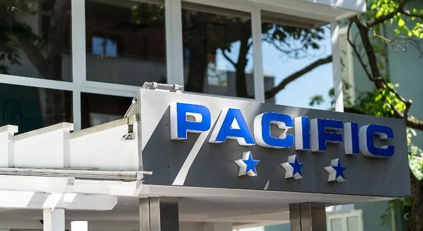 Hotel Pacific EXTERIOR