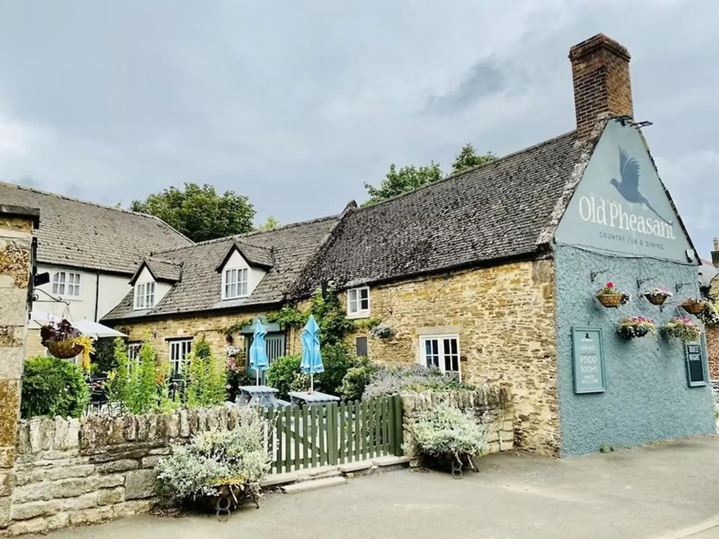 The Old Pheasant EXTERIOR