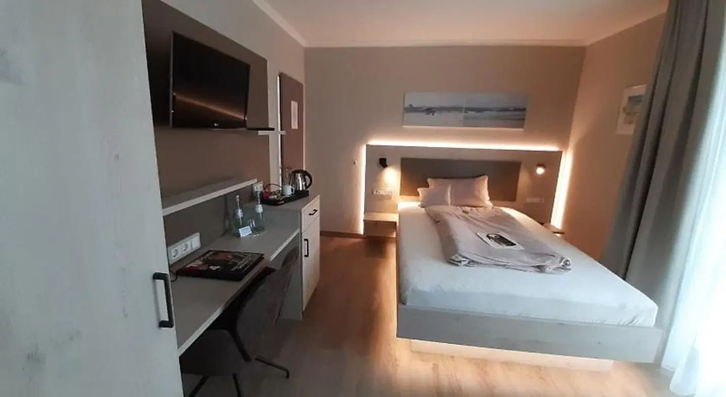 Apart-Hotel ROOM_EXAMPLE