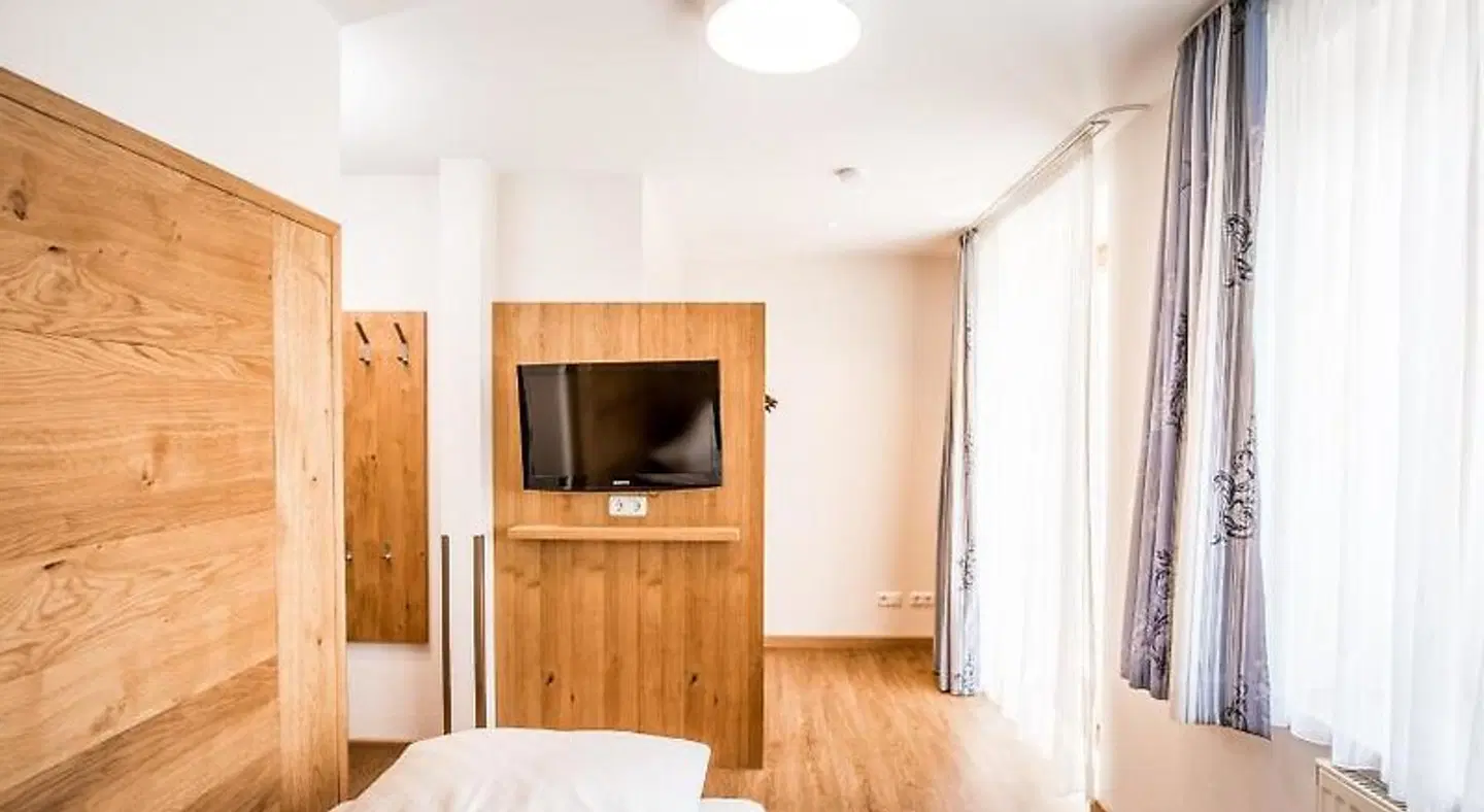 Zur Rose ROOM_EXAMPLE
