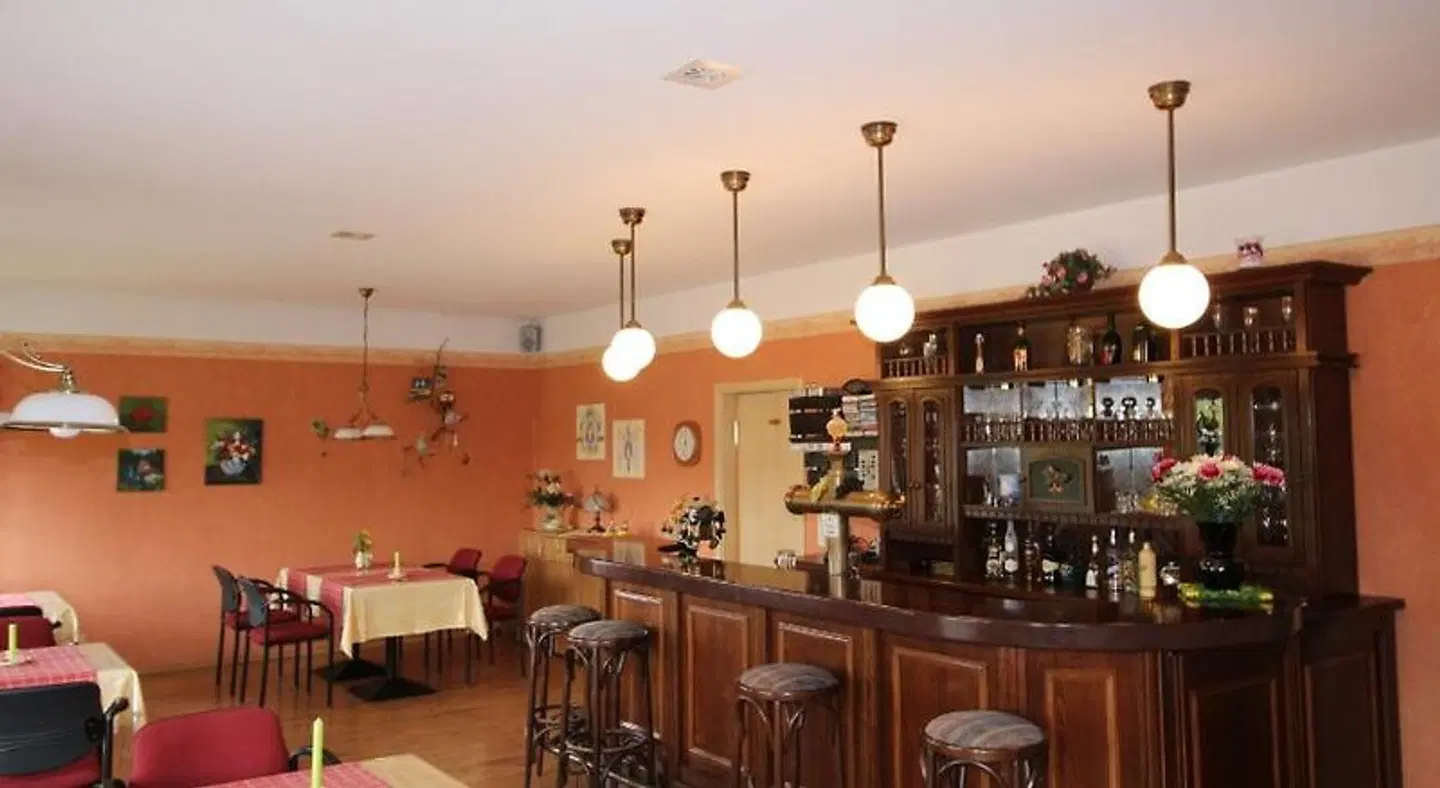 Goerke Bar