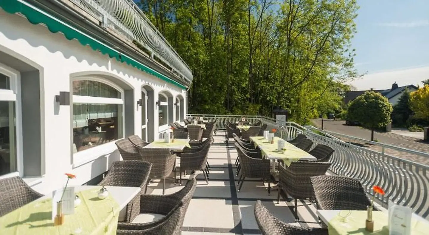 Kristall Terrasse