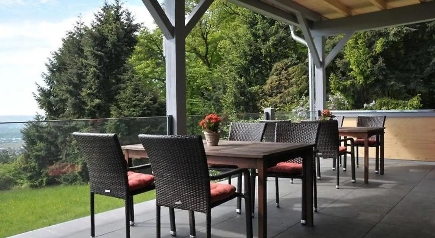 Zum Rebhang Terrasse