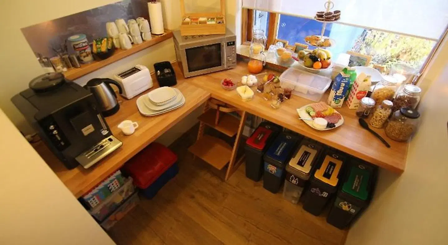 CJA Guesthouse Restaurant