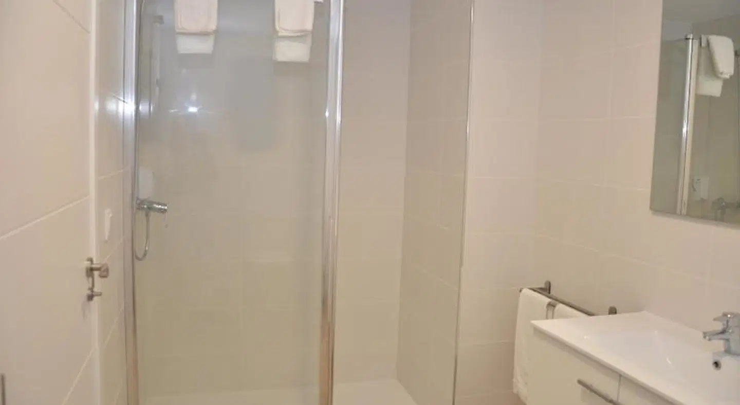 City Suites Abastos Badezimmer