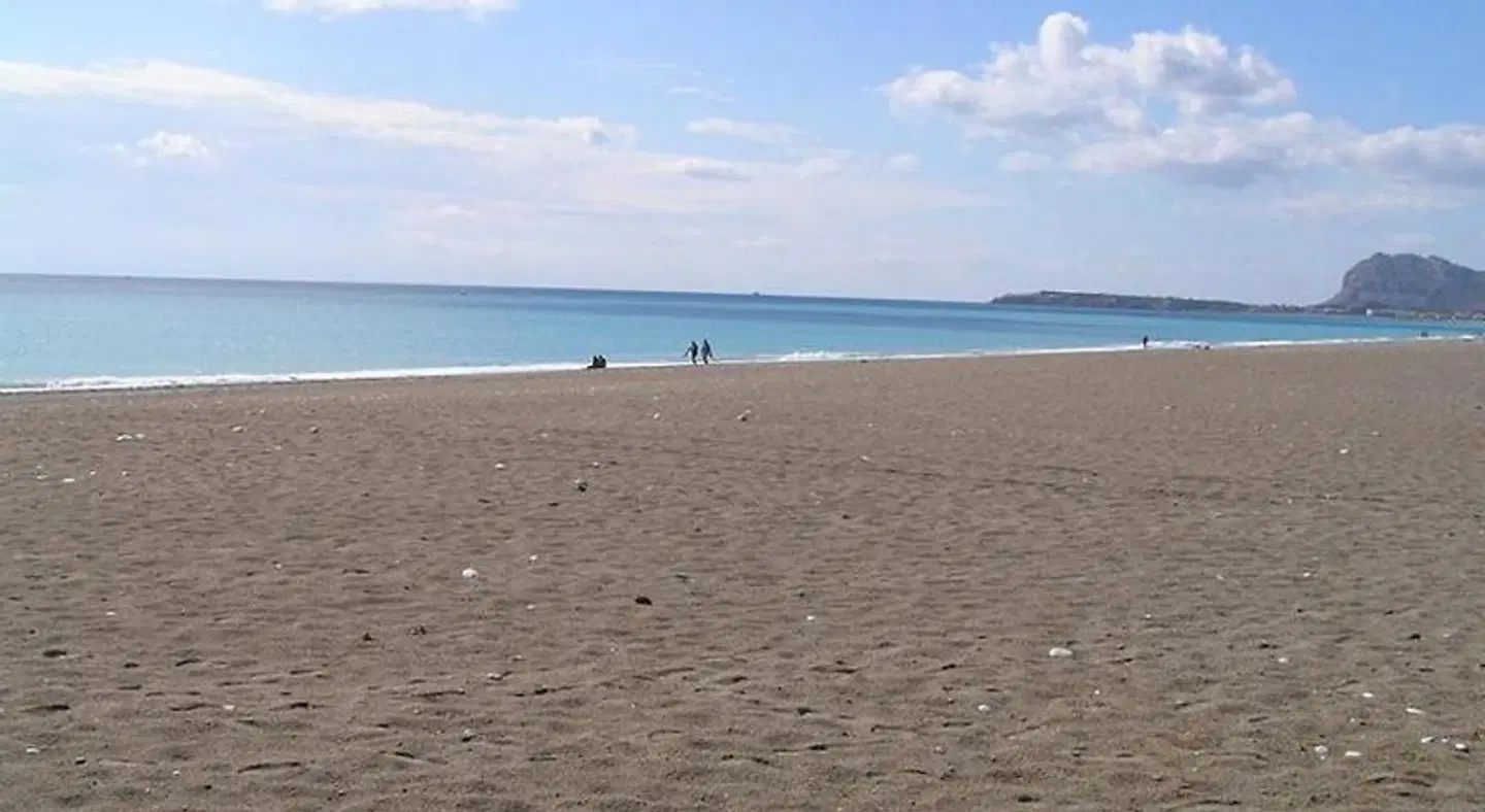 Steve's Beach Strand