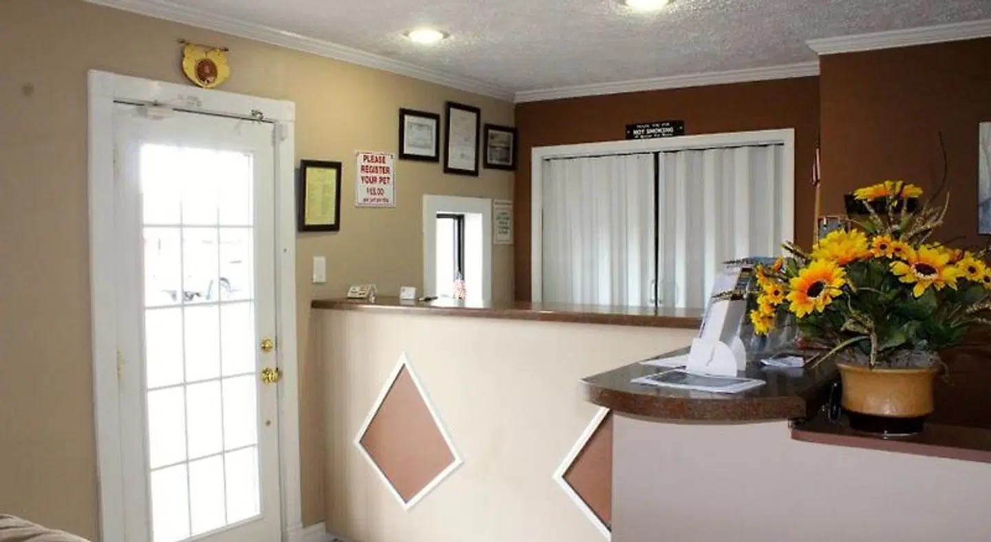 Savannah Motel ROOM_EXAMPLE