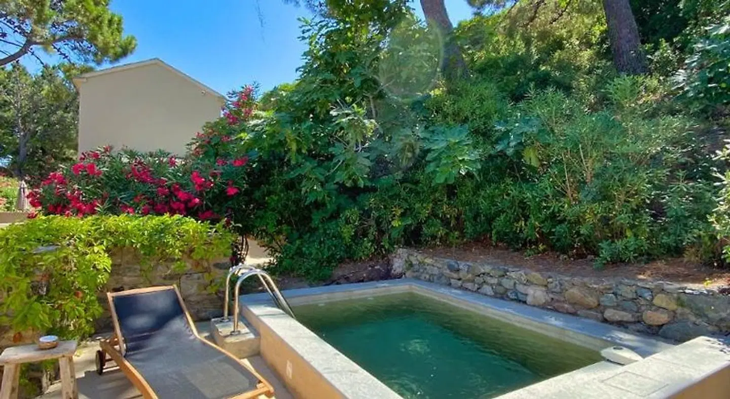 MISINCU OUTDOOR_POOL