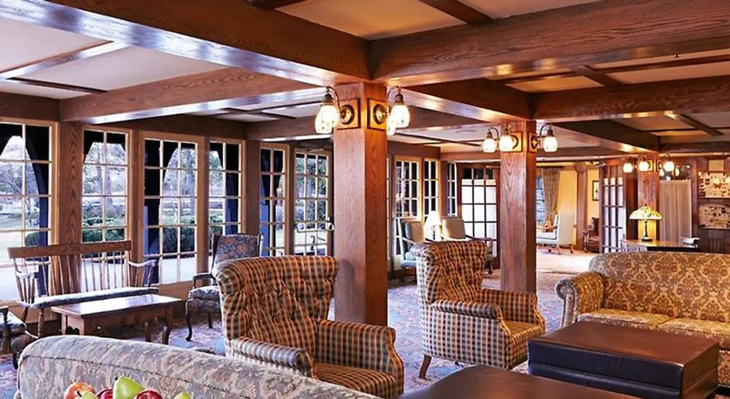 UCLA Lake Arrowhead Lodge LOUNGE_LOBBY