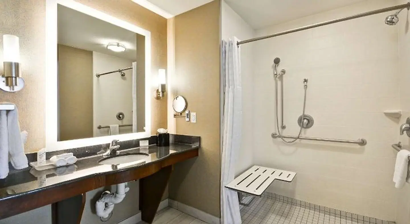 Homewood Suites by Hilton Wilmington/Mayfaire, NC Badezimmer