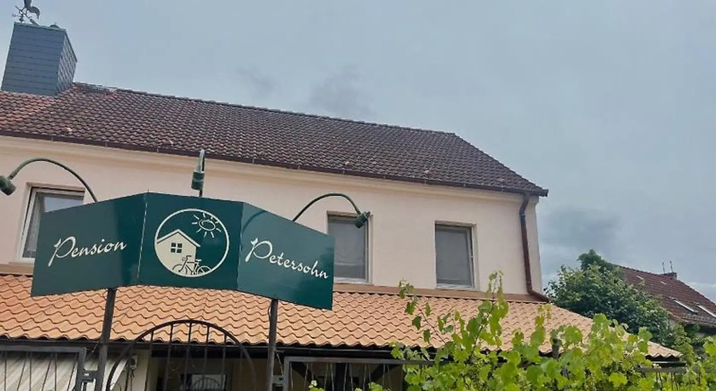Zur Heimat EXTERIOR