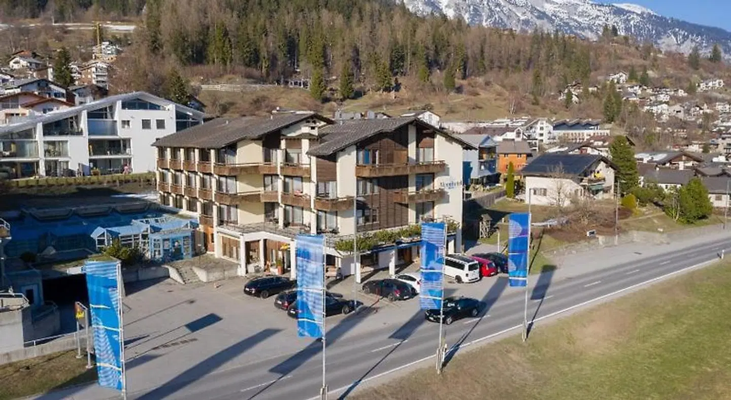 Alpenhotel Flims EXTERIOR