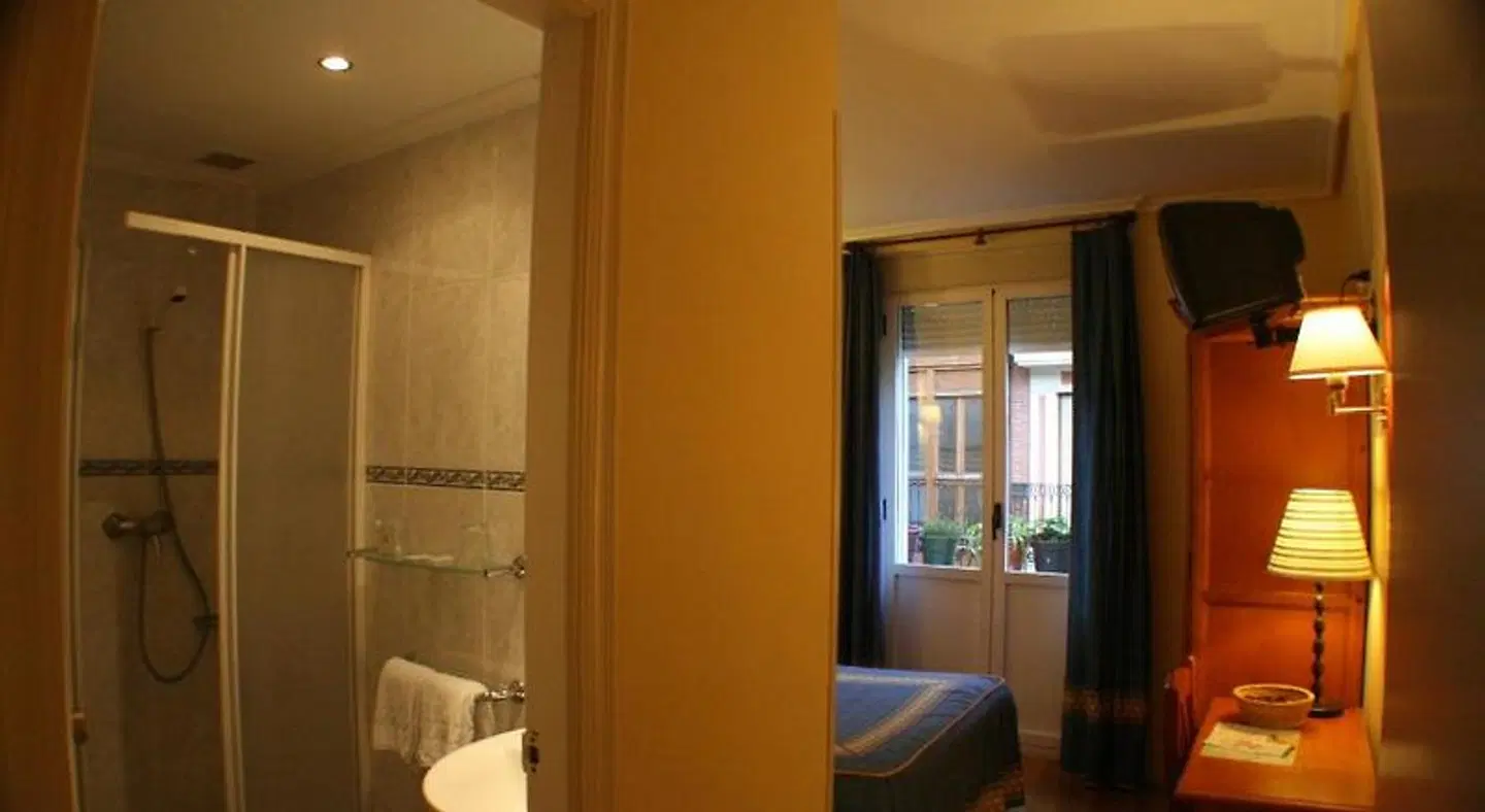Pensión Arias Bilbao ROOM_EXAMPLE