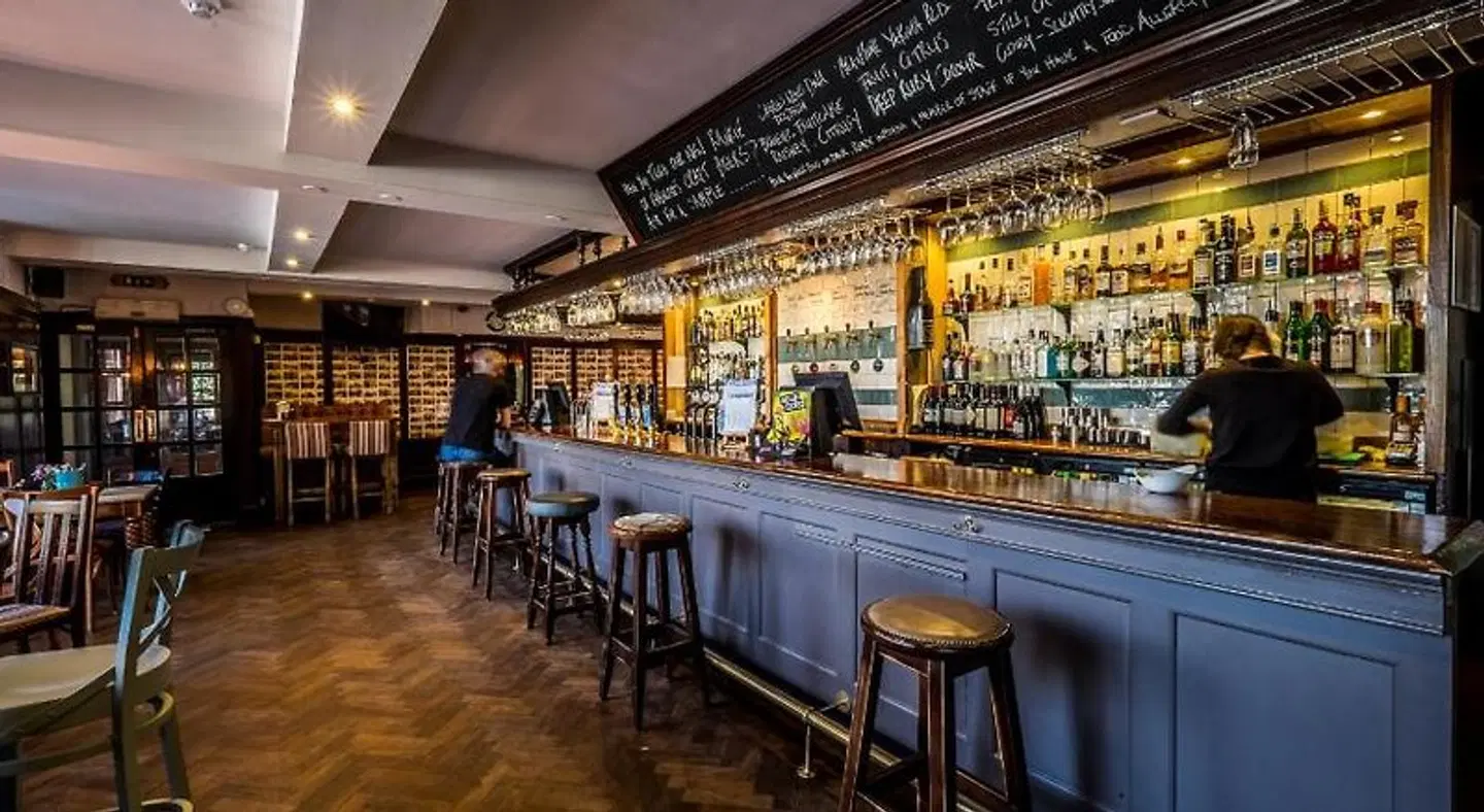 The Bulls Head Hotel Bar