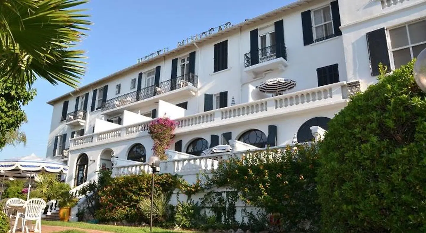 des Mimosas EXTERIOR