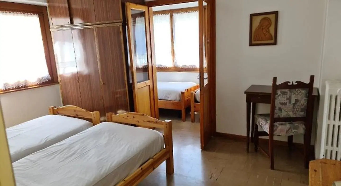 Daniela ROOM_EXAMPLE