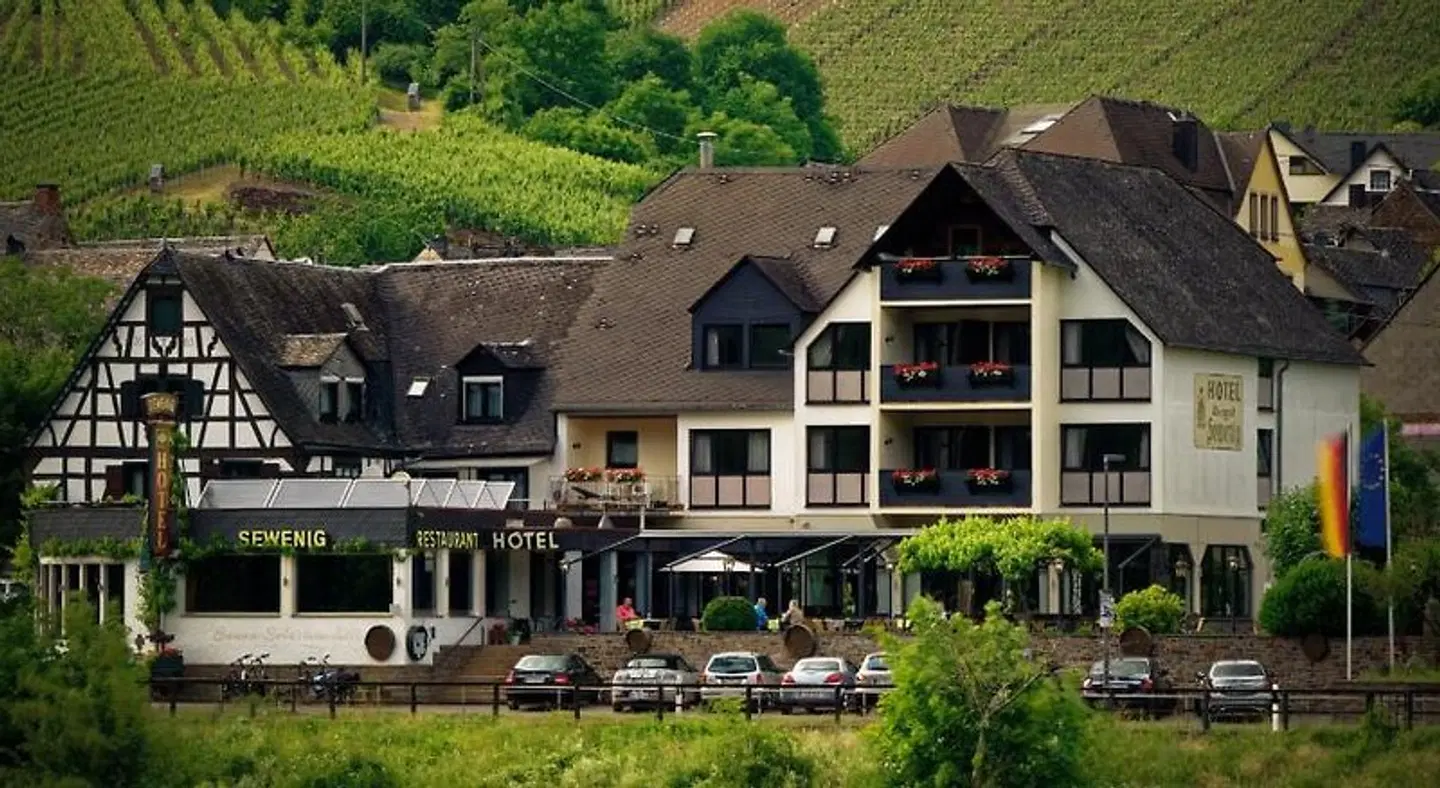 Sewenig EXTERIOR