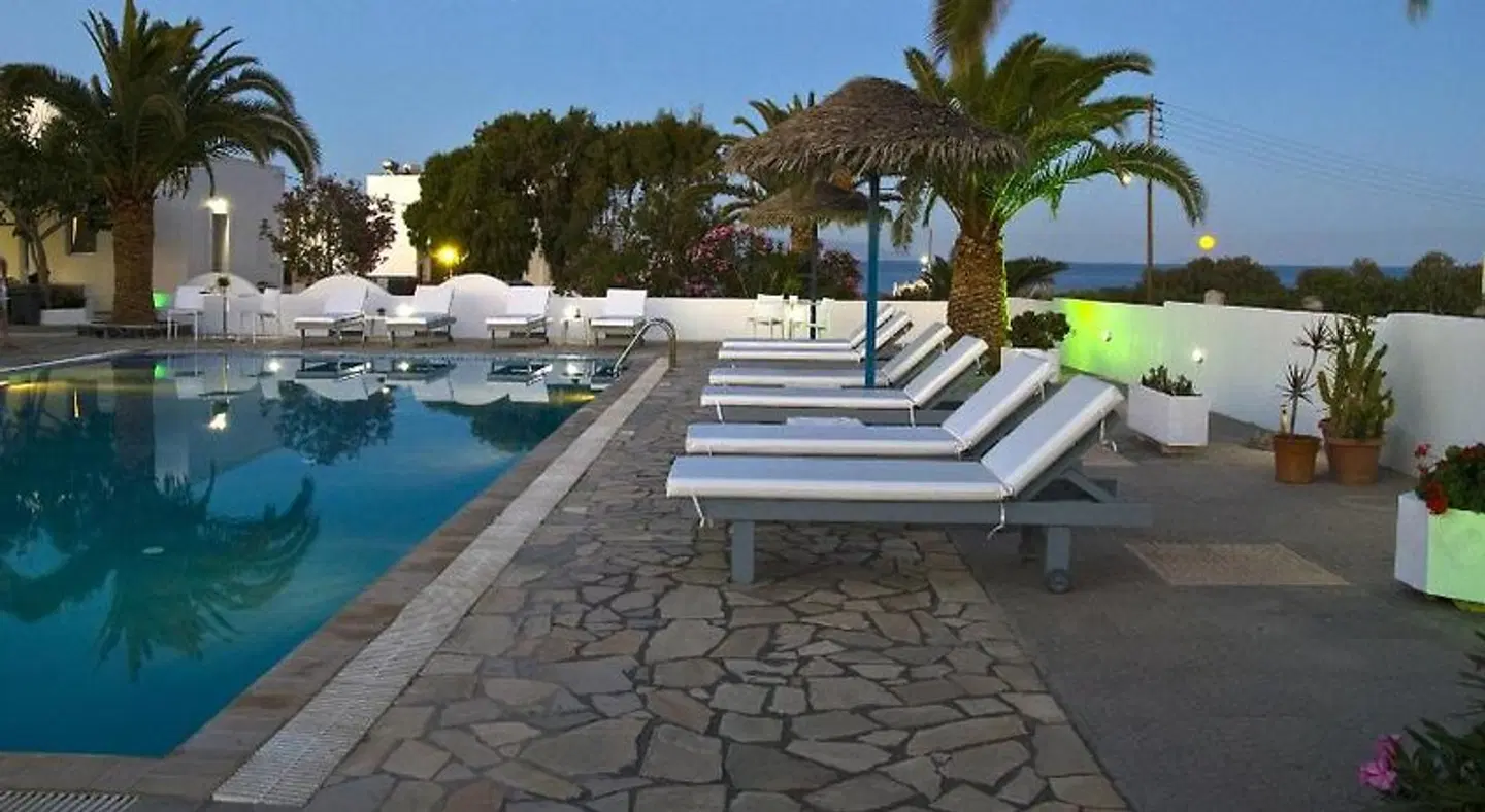 Alafouzos Studios OUTDOOR_POOL