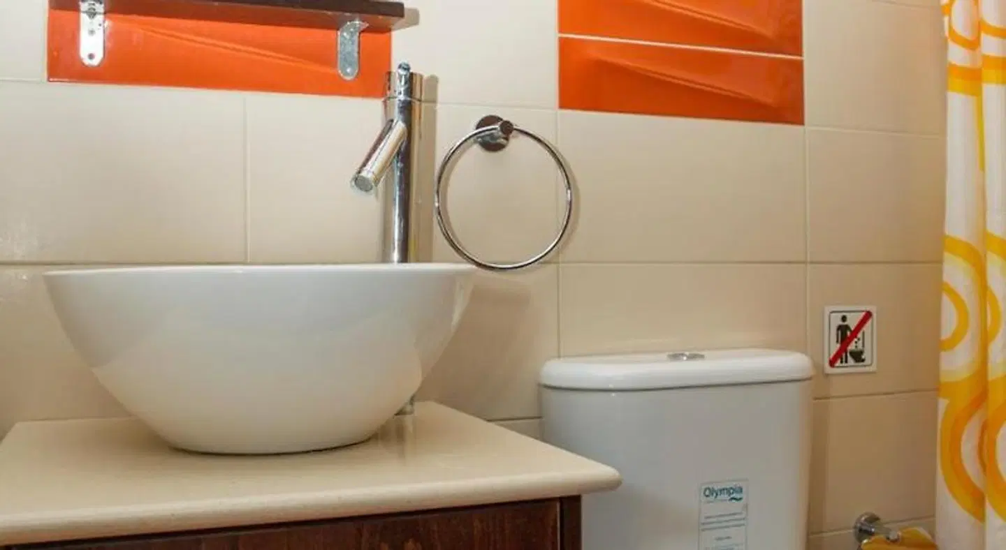 Akamas Edge Villas Badezimmer