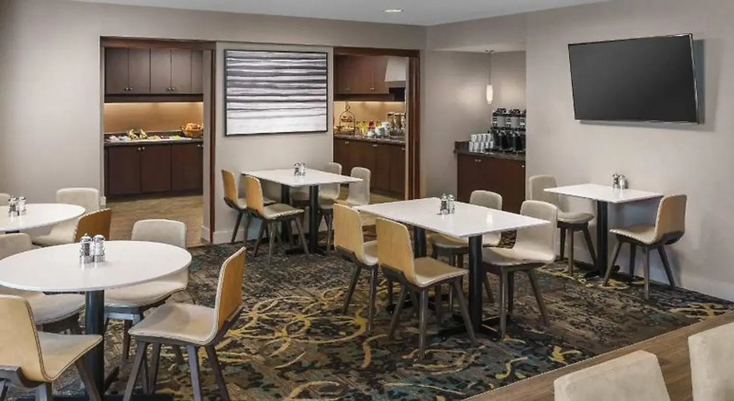 Residence Inn by Marriott Burlington Colchester Restaurant