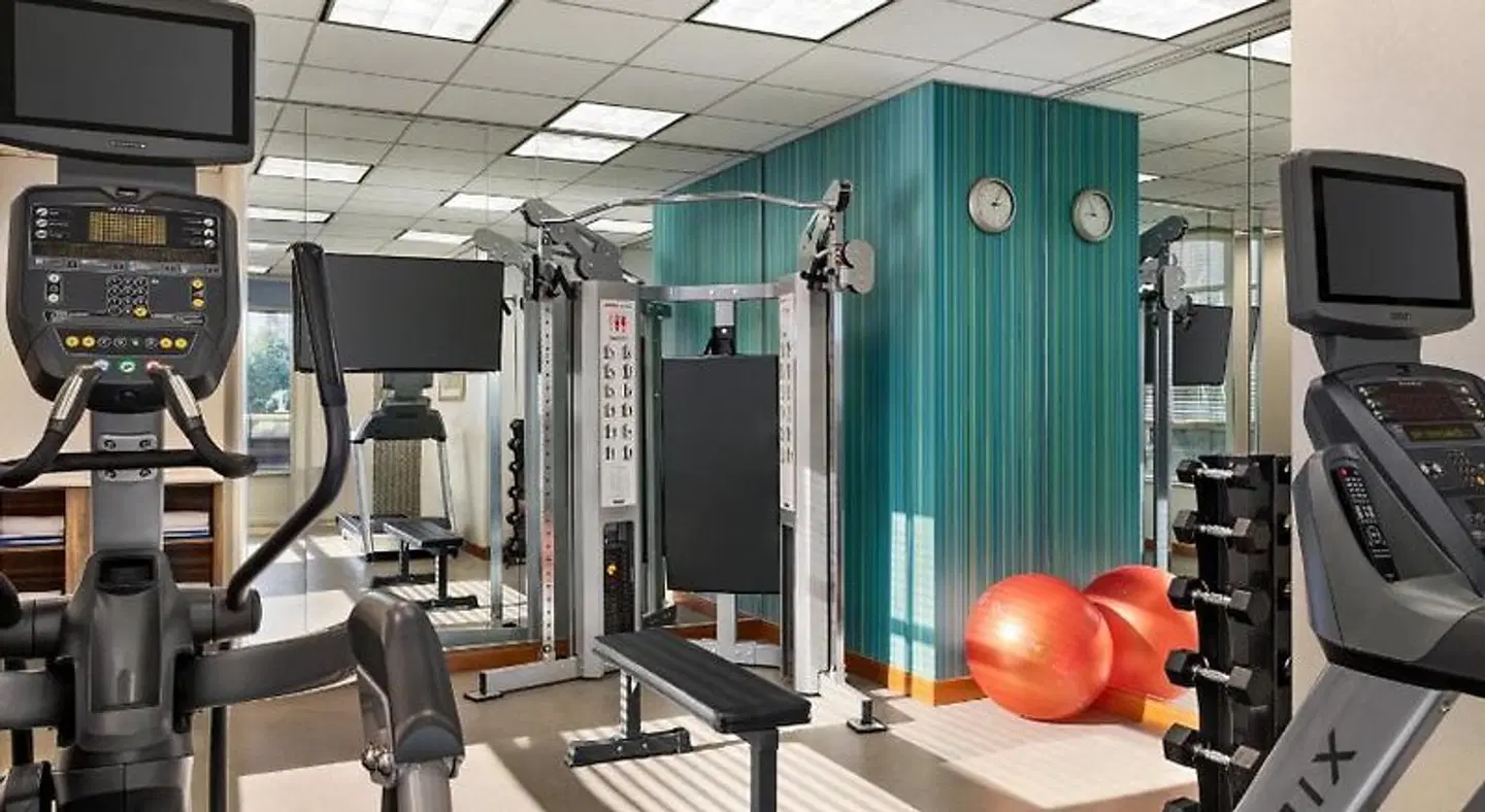 Holiday Inn Express Vancouver-Metrotown (Burnaby) by IHG SPORTS_AND_LEISURE