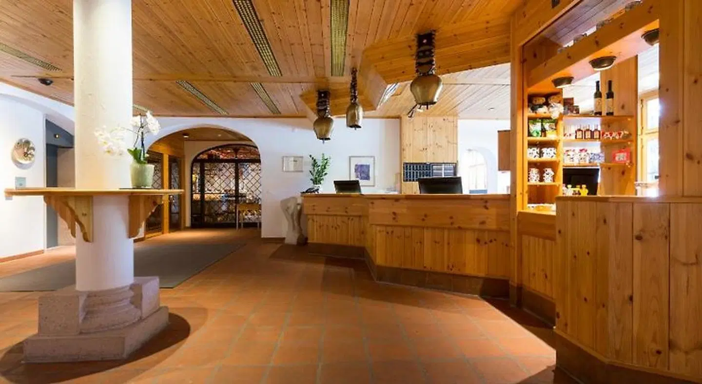 Laaxerhof LOUNGE_LOBBY