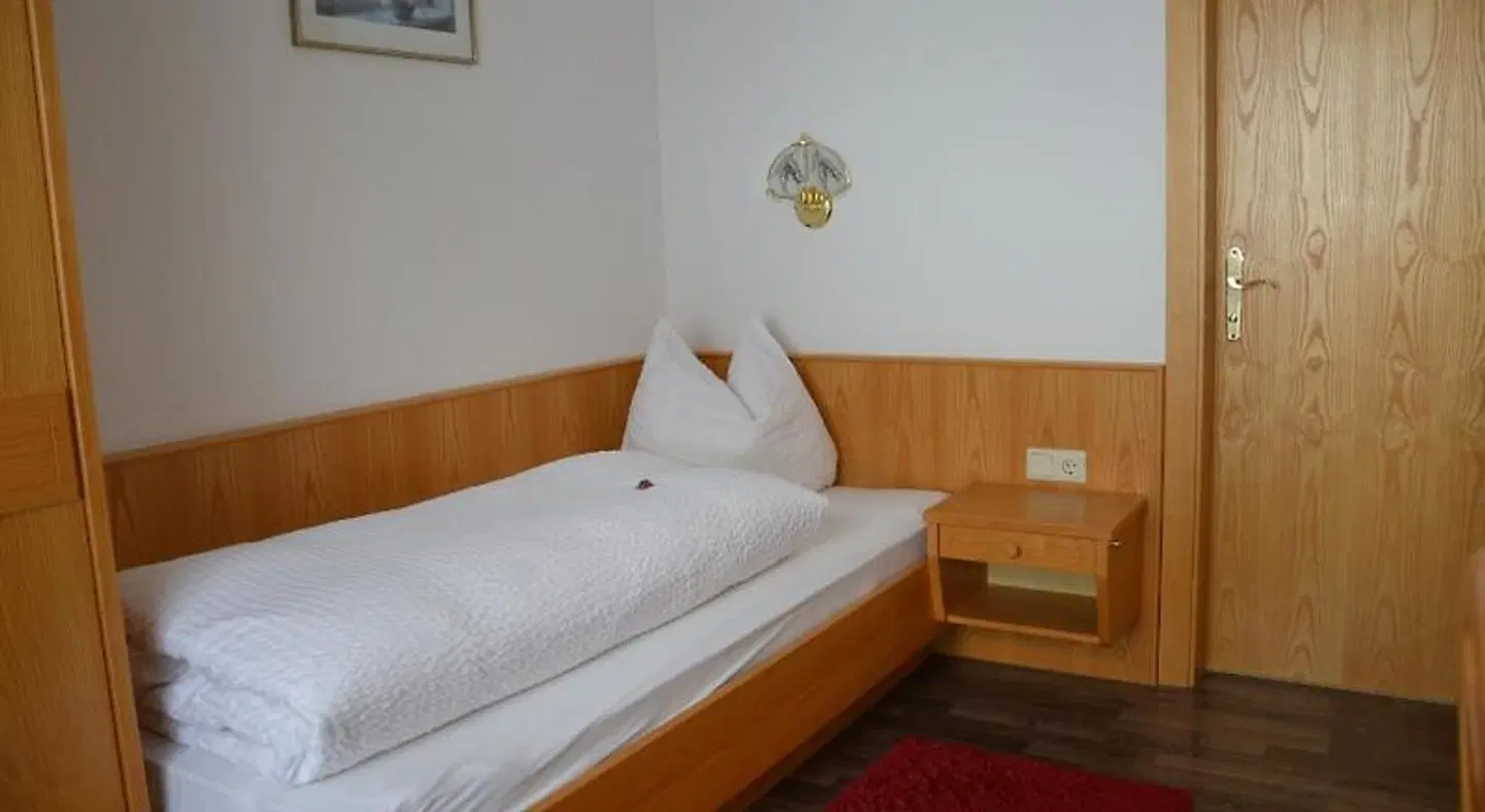 Klug ROOM_EXAMPLE