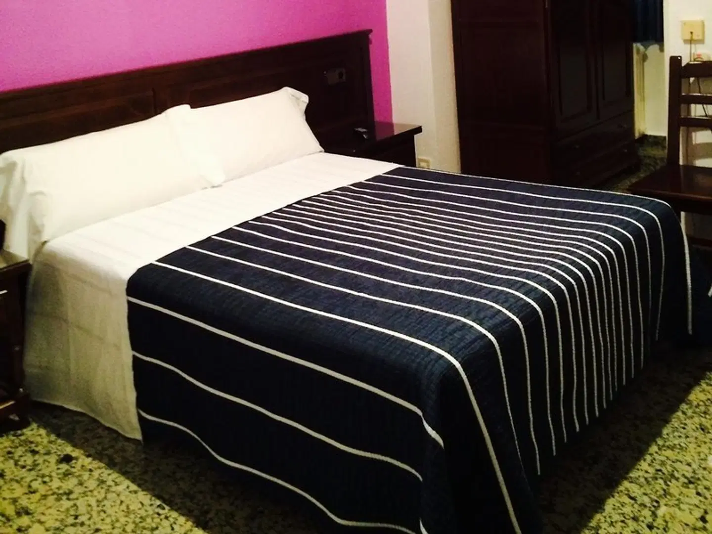 Hostal Sonsoles ROOM_EXAMPLE