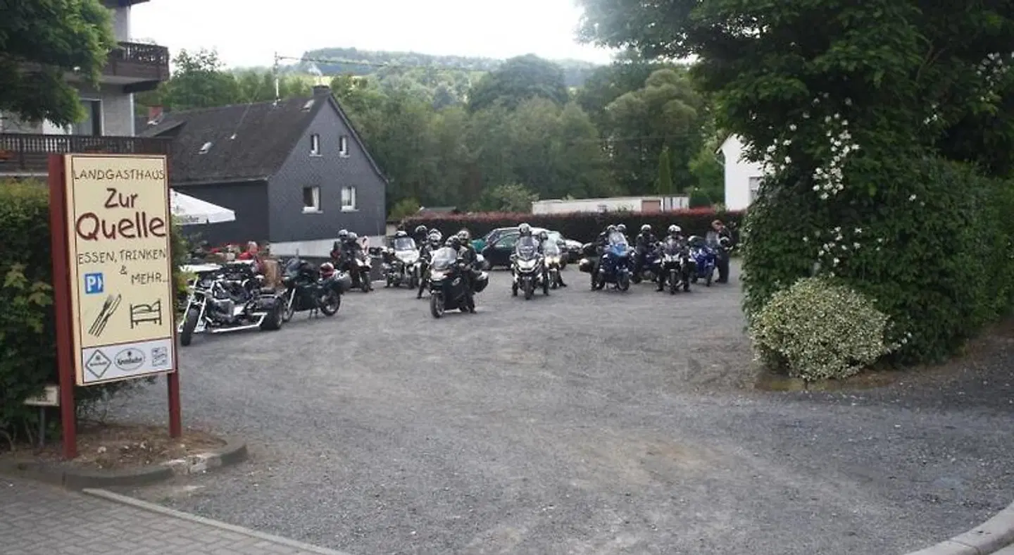 Zur Quelle Terrasse