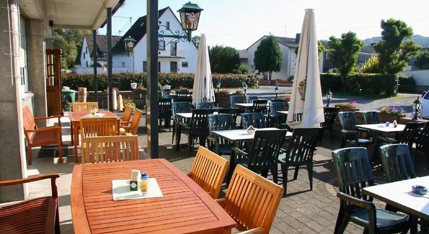 Zur Quelle Terrasse