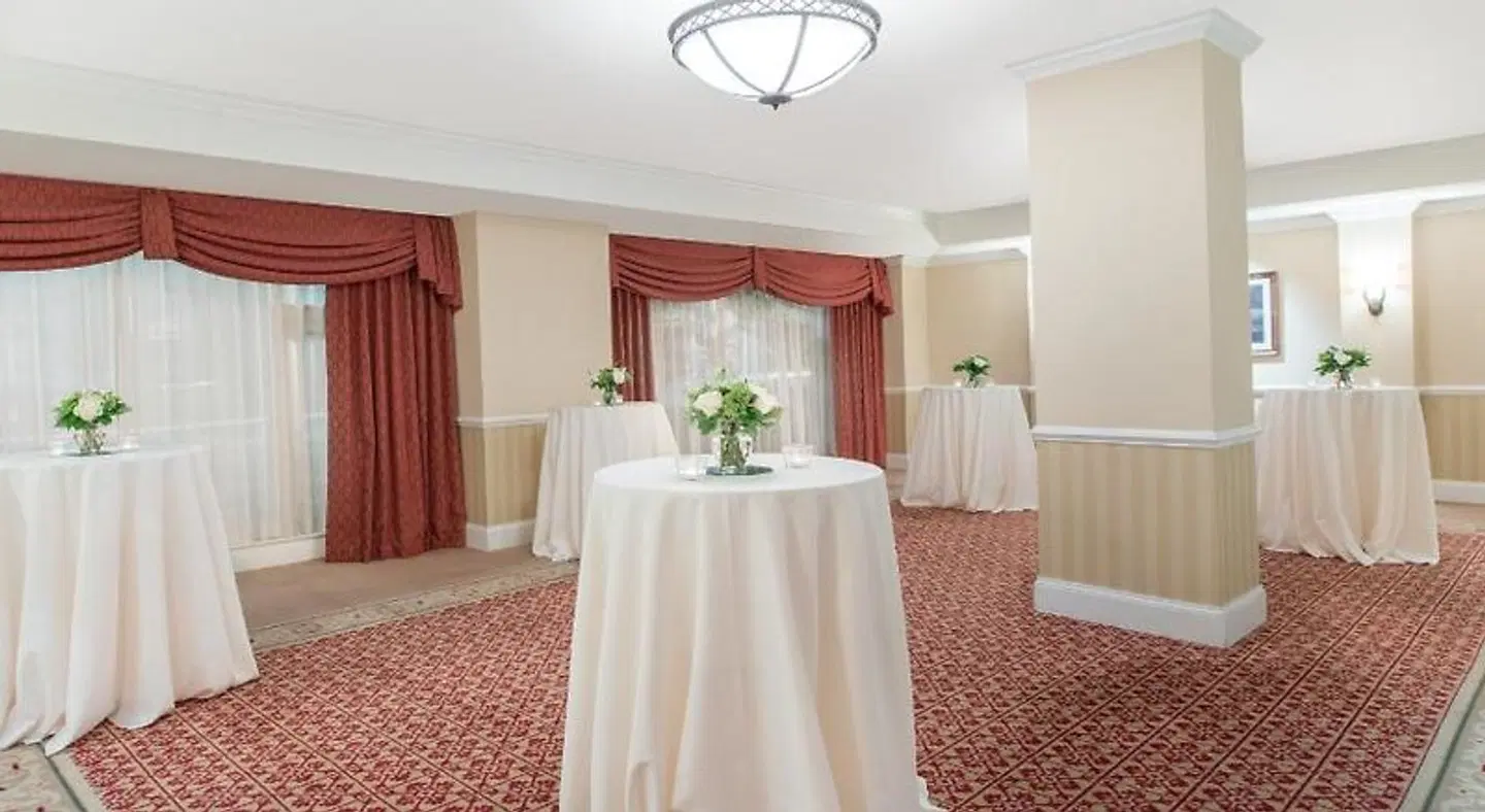 The George Washington Grand Hotel ROOM_EXAMPLE