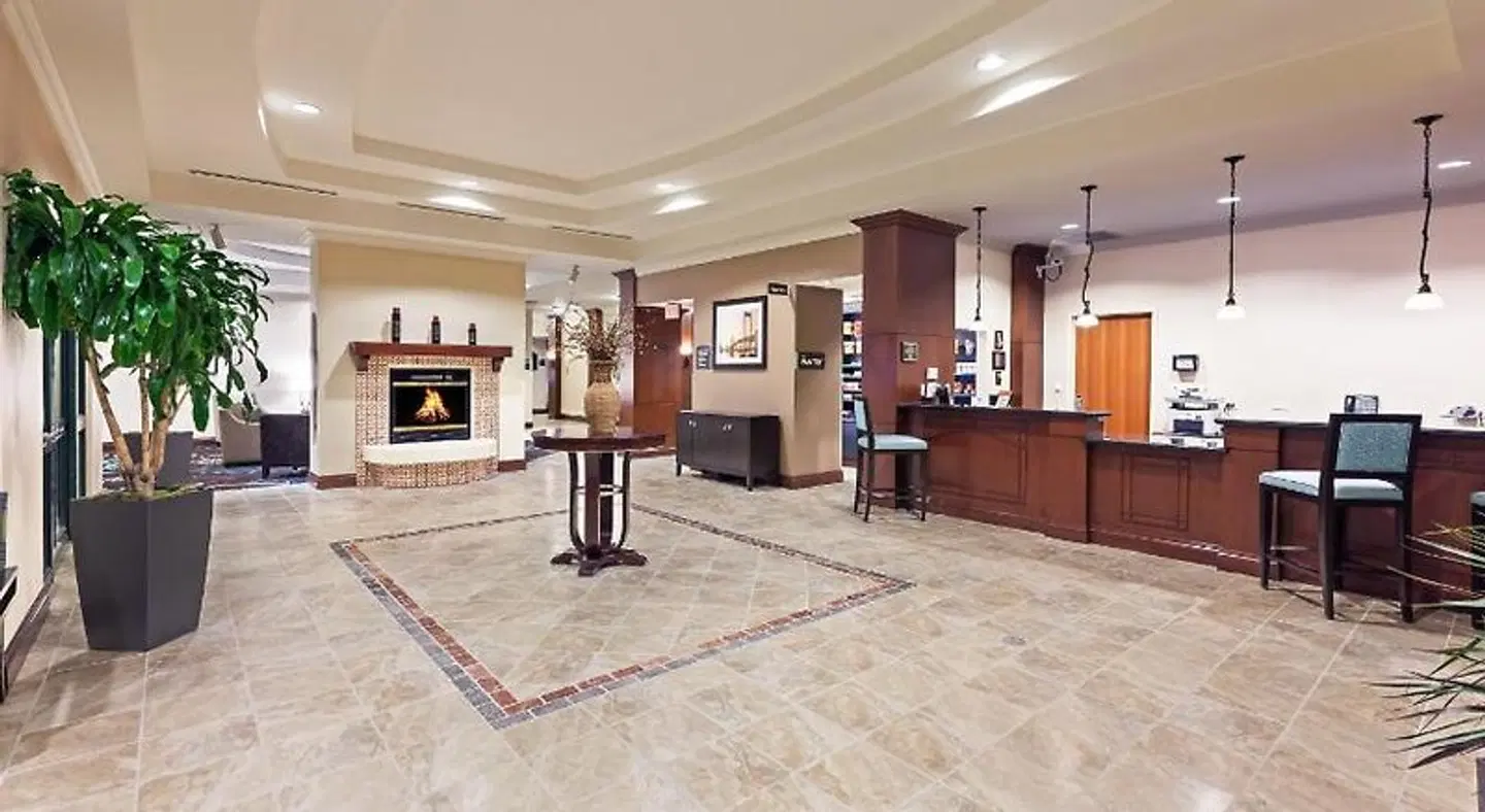 Staybridge Suites San Antonio Downtown Convention Center by IHG LOUNGE_LOBBY