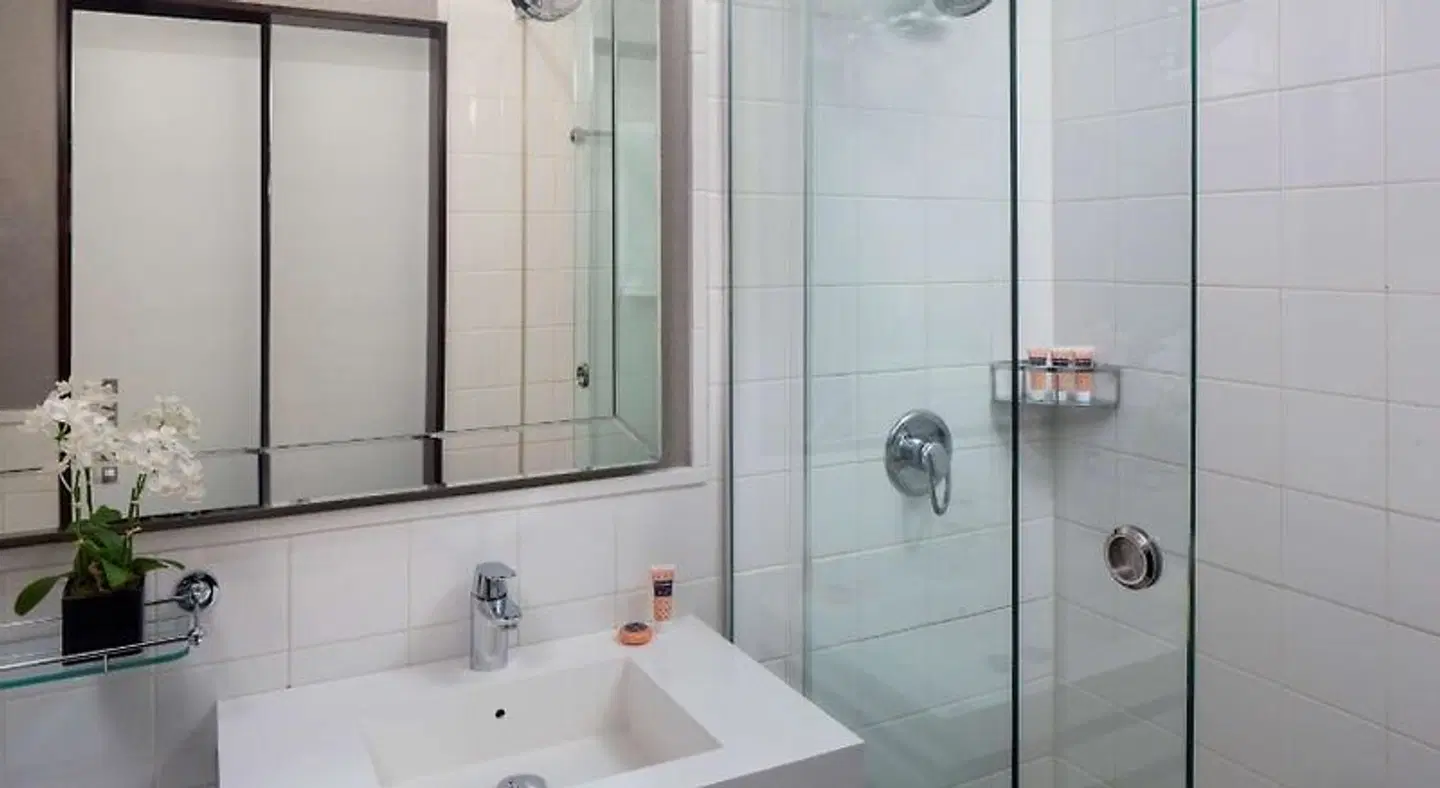 Park South Hotel Badezimmer